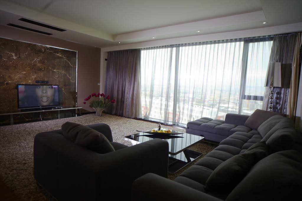 Hotel Emirates Sofia Exteriör bild